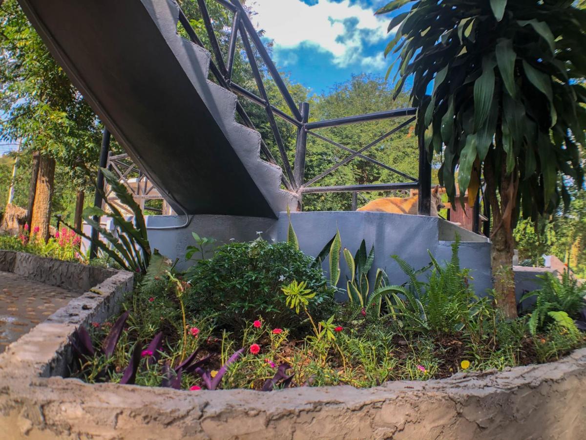 Hidden Treehouse In Khao Yai Villa Nong Nam Daeng Exterior photo