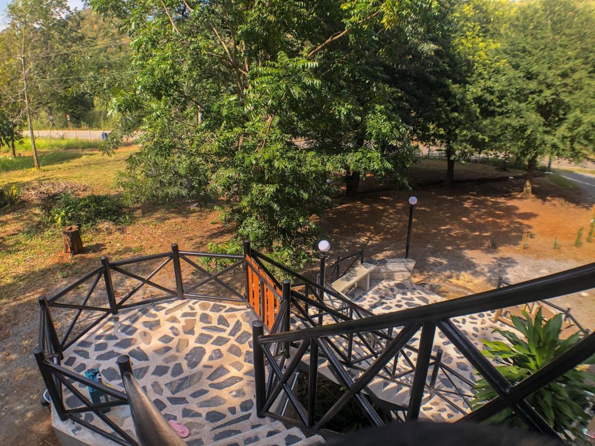 Hidden Treehouse In Khao Yai Villa Nong Nam Daeng Exterior photo